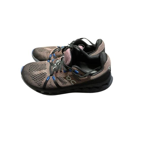 On Womens Black and burgundy Lace Up Cloudsurfer Trail Running Sneakers Shoes S - Picture 9 of 9